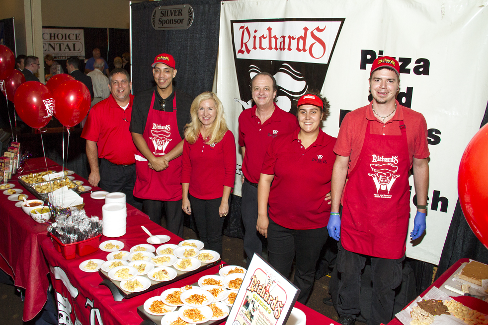 Fairfield-Chamber-Showcase-Richards-Pizza-Booth-2016